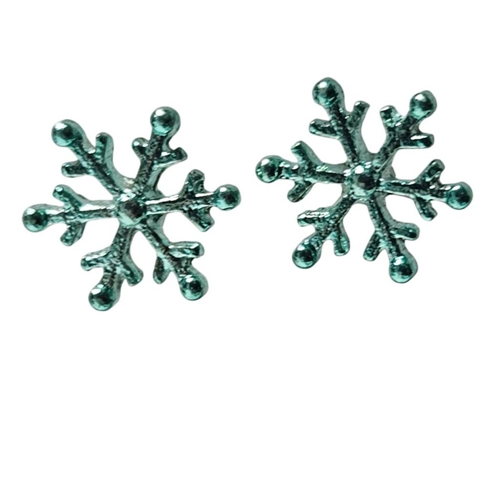 Snowflake Design Turquoise Glitter Stud Earrings Holiday Winter Fashion Jewelry